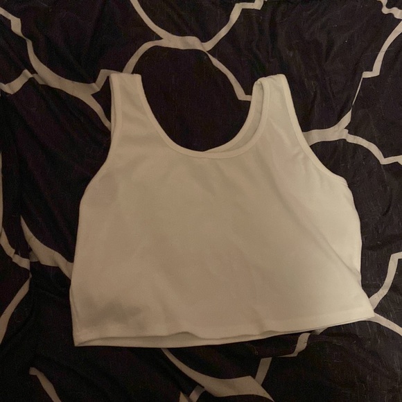 4 XL shirts - Picture 10 of 12